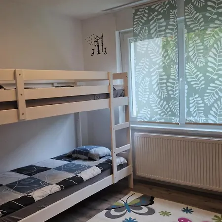 Simona's Place-free Private Parking *